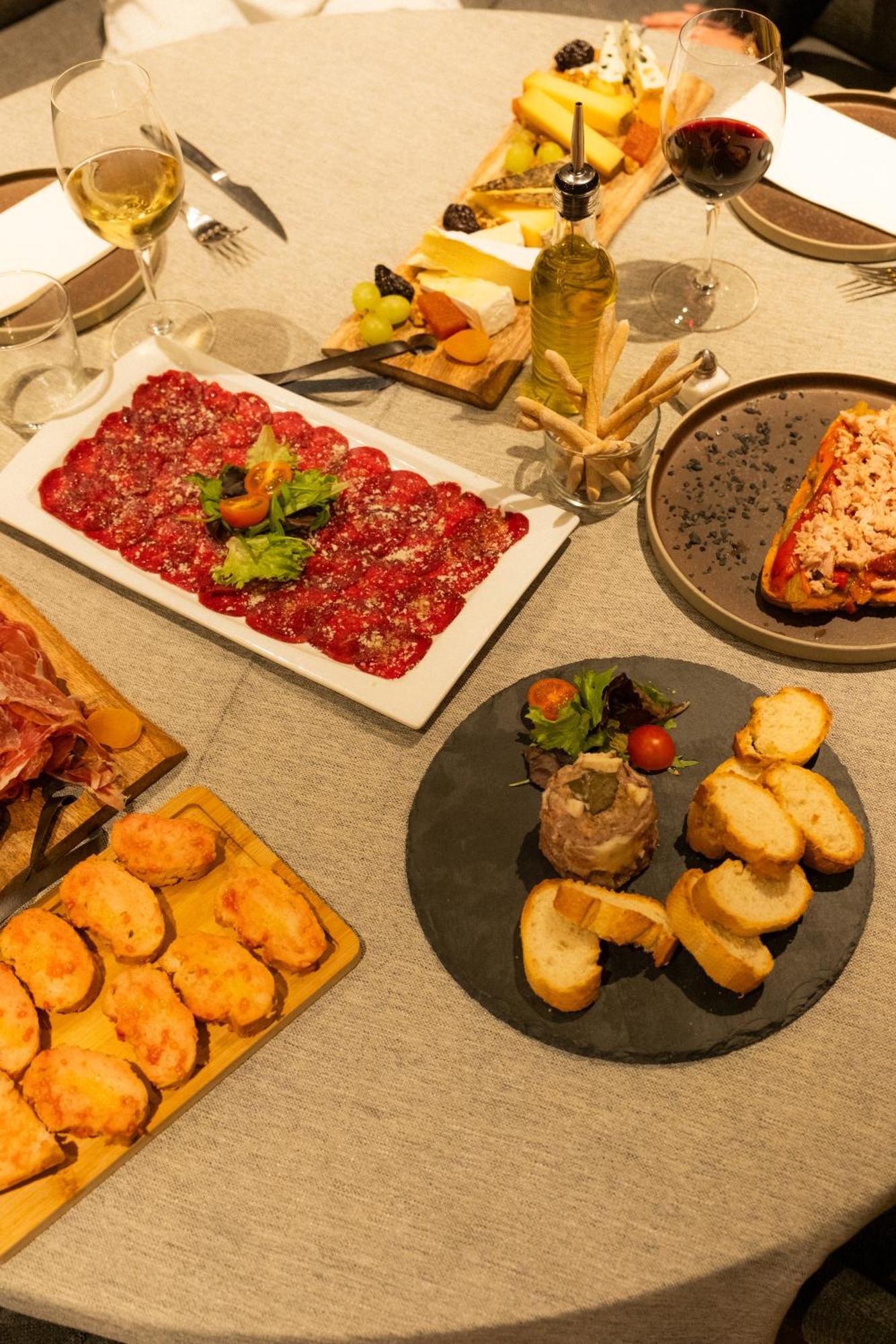 Hotel Petit Lacreu 3*